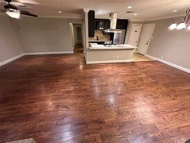 3130 St Croix Dr in Dallas, TX - Building Photo