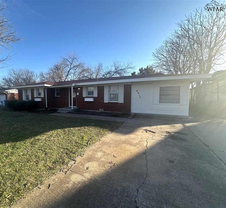 4413 Phillips Dr in Wichita Falls, TX - Building Photo