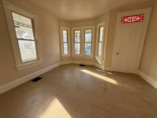 97 York St in Bridgeton, NJ - Foto de edificio - Building Photo