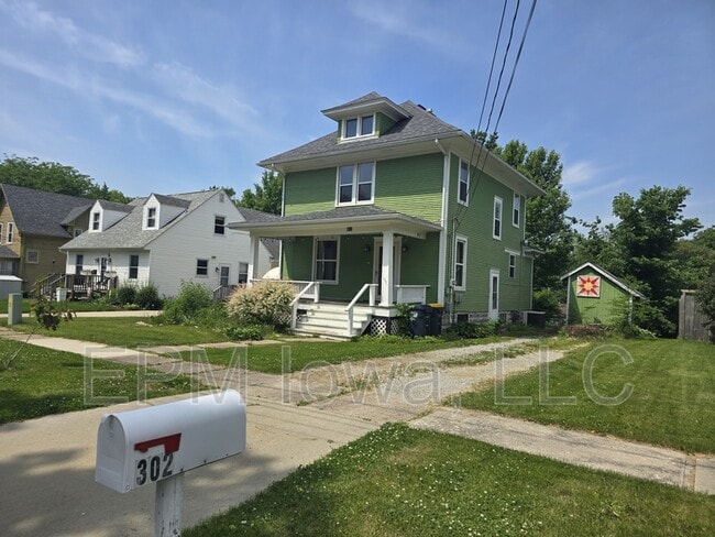 property at 302 Long St