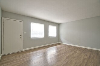 4715-4717 W 152nd St in Lawndale, CA - Building Photo - Building Photo