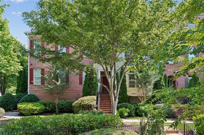 property at 2707 Wander Ln