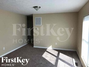 3446 Maura Ct in Indianapolis, IN - Foto de edificio - Building Photo