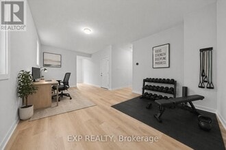 815 Demulcent Ln in Ottawa, ON - Building Photo - Building Photo