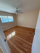 2319 Jackson St in Hollywood, FL - Building Photo - Building Photo