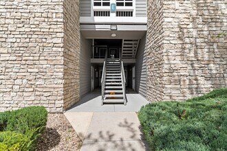 2575 S Syracuse Way in Denver, CO - Building Photo - Building Photo