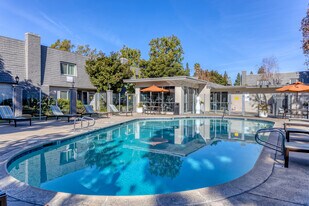 Latitude Ii in Santa Ana, CA - Building Photo