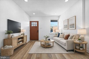 1502 S 52nd St in Philadelphia, PA - Building Photo