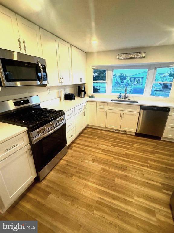 property at 119 Clamshell Rd