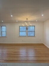 18 Washburn Pl in Caldwell, NJ - Building Photo - Building Photo