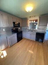 8254 Boatwatch Dr in Baldwinsville, NY - Building Photo - Building Photo