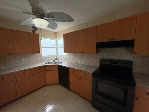 2596 Starlite Ln in Port Charlotte, FL - Building Photo - Building Photo