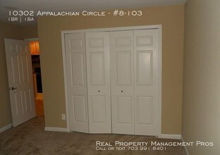 10302 Appalachian Cir-Unit -#8-103 in Oakton, VA - Building Photo - Building Photo