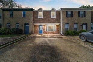 662 Biltmore Dr in Virginia Beach, VA - Building Photo