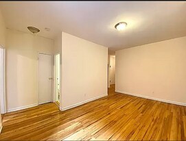 216 6th Ave in Brooklyn, NY - Building Photo