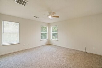 6942 Shining Sumac Ave in Houston, TX - Foto de edificio - Building Photo