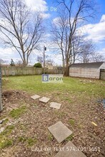 610 Manchester Dr in South Bend, IN - Building Photo - Building Photo