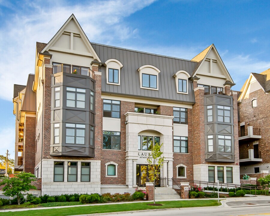 833 Laurel Ave in Highland Park, IL - Building Photo