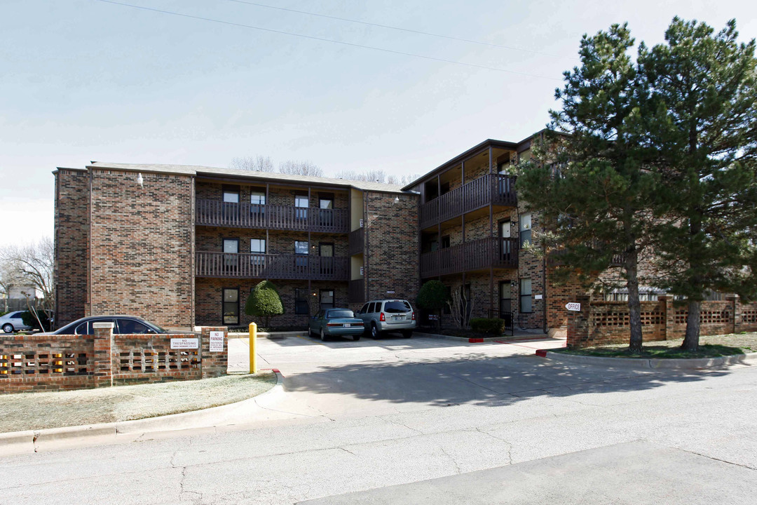 Putnam Heights Apartments in Oklahoma City, OK - Foto de edificio