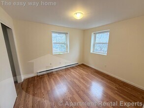 104 Trowbridge St, Unit #3 in Cambridge, MA - Foto de edificio - Building Photo