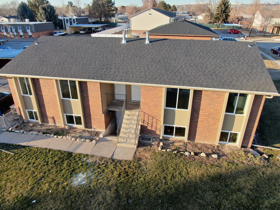 1526 W 1650 N in Layton, UT - Building Photo