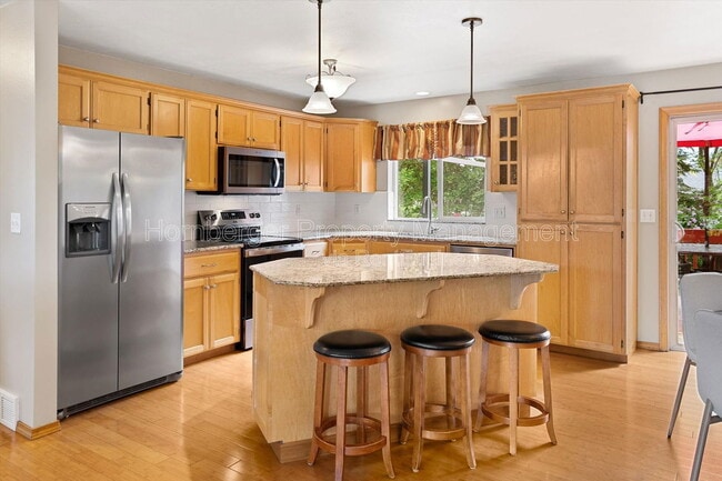 property at 5229 S Altamont Ln