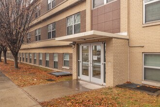 The Eleanor Apartments in Bridgeport, CT - Building Photo - Building Photo
