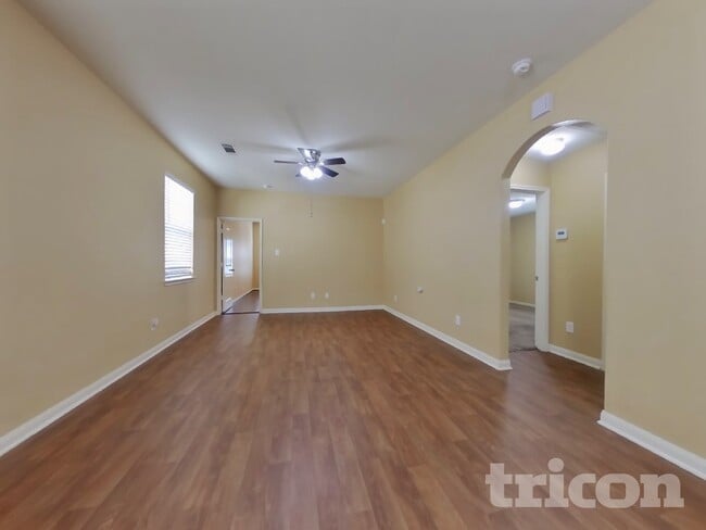 2063 Sweet Lilac Dr in Houston, TX - Building Photo - Building Photo