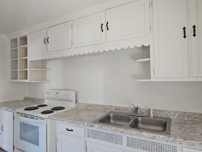 504 Nelson St in Kinston, NC - Building Photo - Building Photo