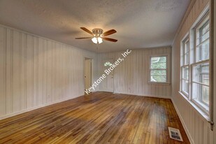 4611 City View Dr in Forest Park, GA - Building Photo - Building Photo