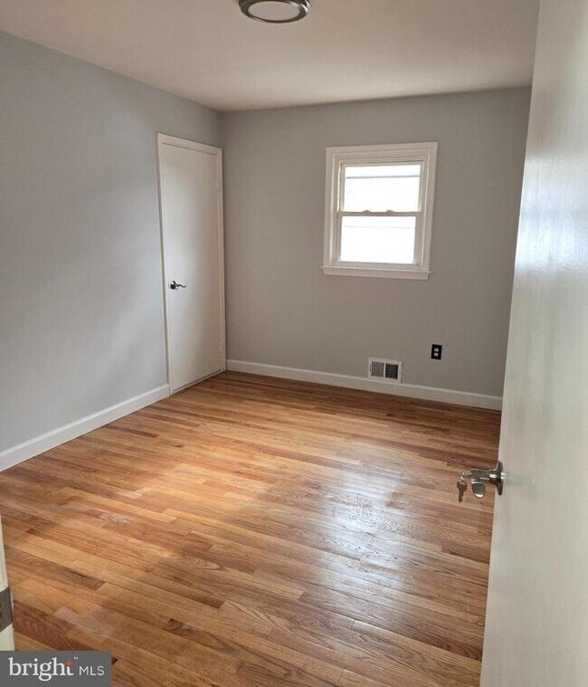 6324 57th Ave in Riverdale, MD - Building Photo - Building Photo