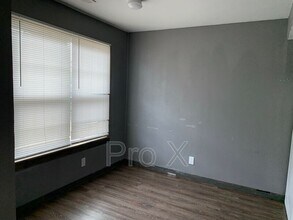 1015 S St Louis Ave in Joplin, MO - Building Photo - Building Photo