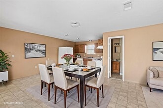 2200 Peach Ave in Bay City, TX - Building Photo - Building Photo