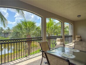 9224 Campanile Cir in Naples, FL - Building Photo - Building Photo