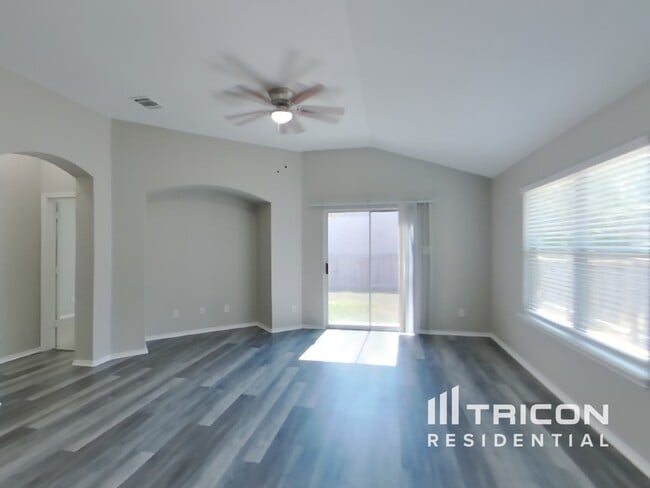 9714 Copper Rock in Converse, TX - Building Photo - Building Photo