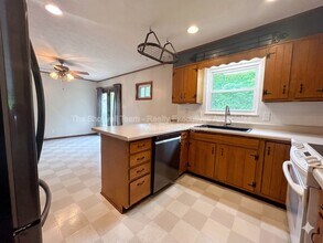 6400 Shetland Dr in Knoxville, TN - Building Photo - Building Photo