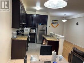 188 Sky Harbour Dr in Brampton, ON - Building Photo - Building Photo