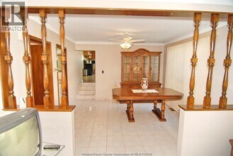 875 Parent Parent  MAIN LEVEL in Windsor, ON - Building Photo - Building Photo