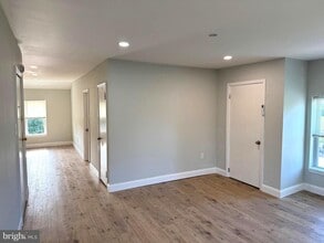 2420 N 5th St in Perkasie, PA - Building Photo - Building Photo