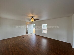 4831 Douglas Dr in Milton, FL - Building Photo - Building Photo