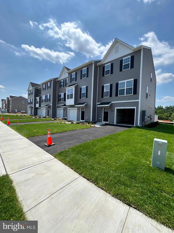 38 Barnes Wy in Gloucester Township, NJ - Building Photo - Building Photo