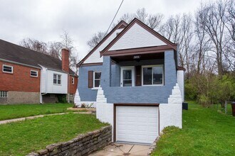 5273 Ponce Ln in Cincinnati, OH - Building Photo - Building Photo