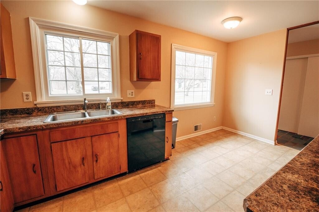 40 Red Barn Cir Rentals in Pittsford, NY