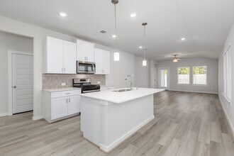 16703 Sterling Clf St in Conroe, TX - Building Photo - Building Photo