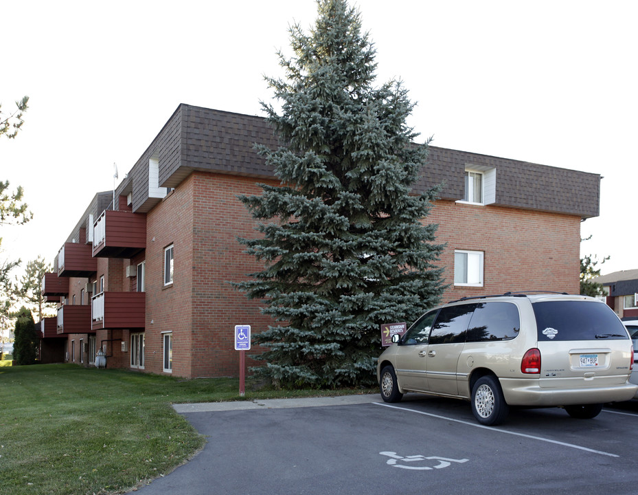 Salem North Apartments in St. Cloud, MN - Building Photo