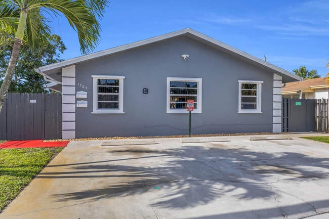 property at 1565 W 28th St