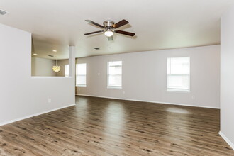 10308 Roosevelt Gap Ct in Fort Worth, TX - Building Photo - Building Photo