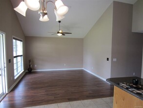 202 Riverview Dr in Daleville, AL - Foto de edificio - Building Photo