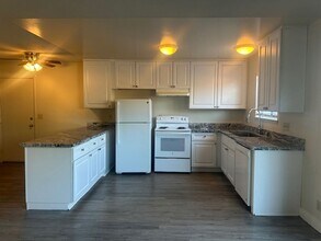 775-777 Blossom Hill Rd in San Jose, CA - Building Photo - Building Photo