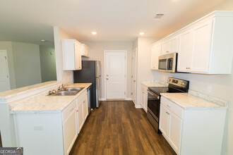 143 Callaway Cres in Statesboro, GA - Foto de edificio - Building Photo